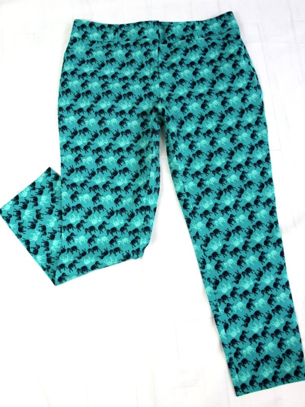New York and Company Elephant Print Tab Waist Stretch Cropped Pants 12 Teal